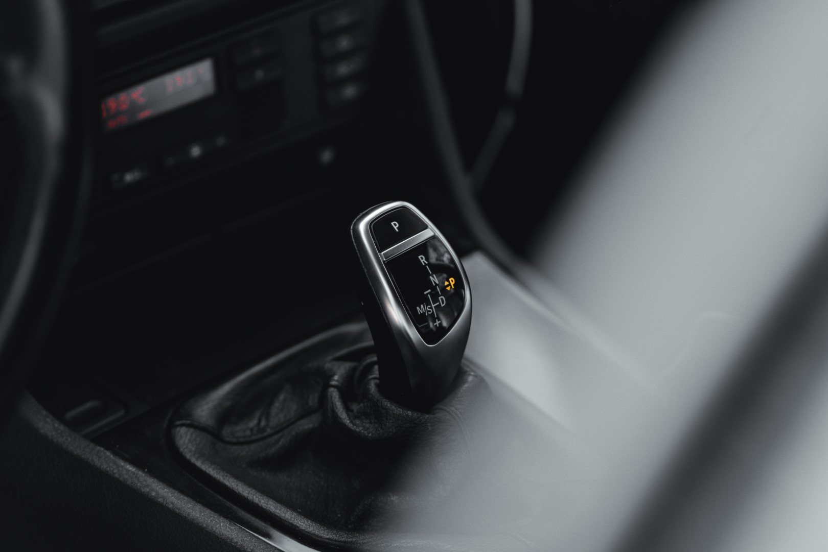 achterkant Porsche Carrera pdk